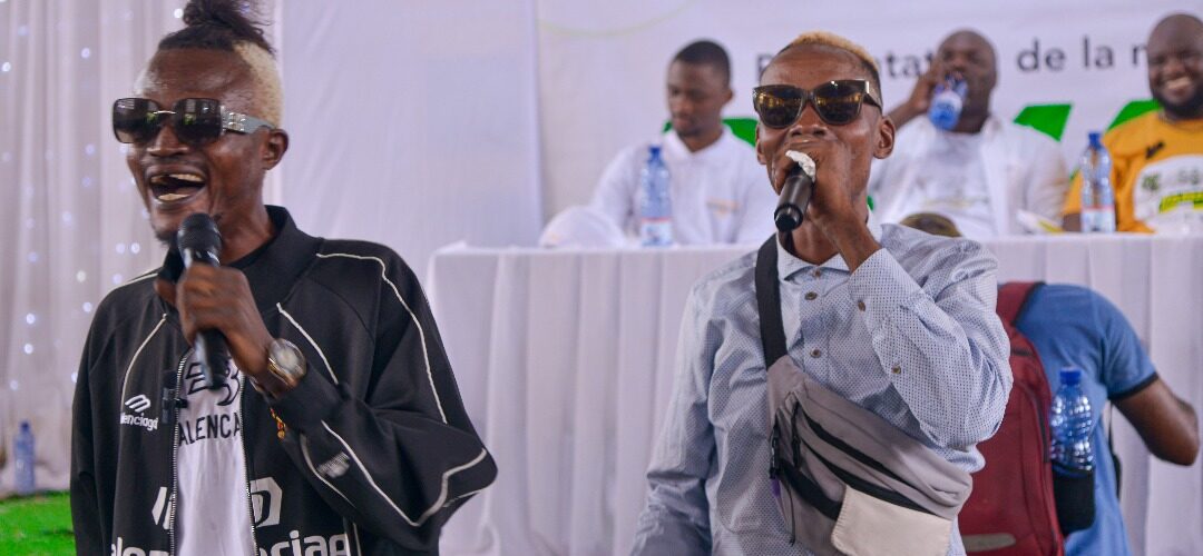 Mbinzo_et_Tintin_CNC_Group_Presentation_Marque_DAMAZ